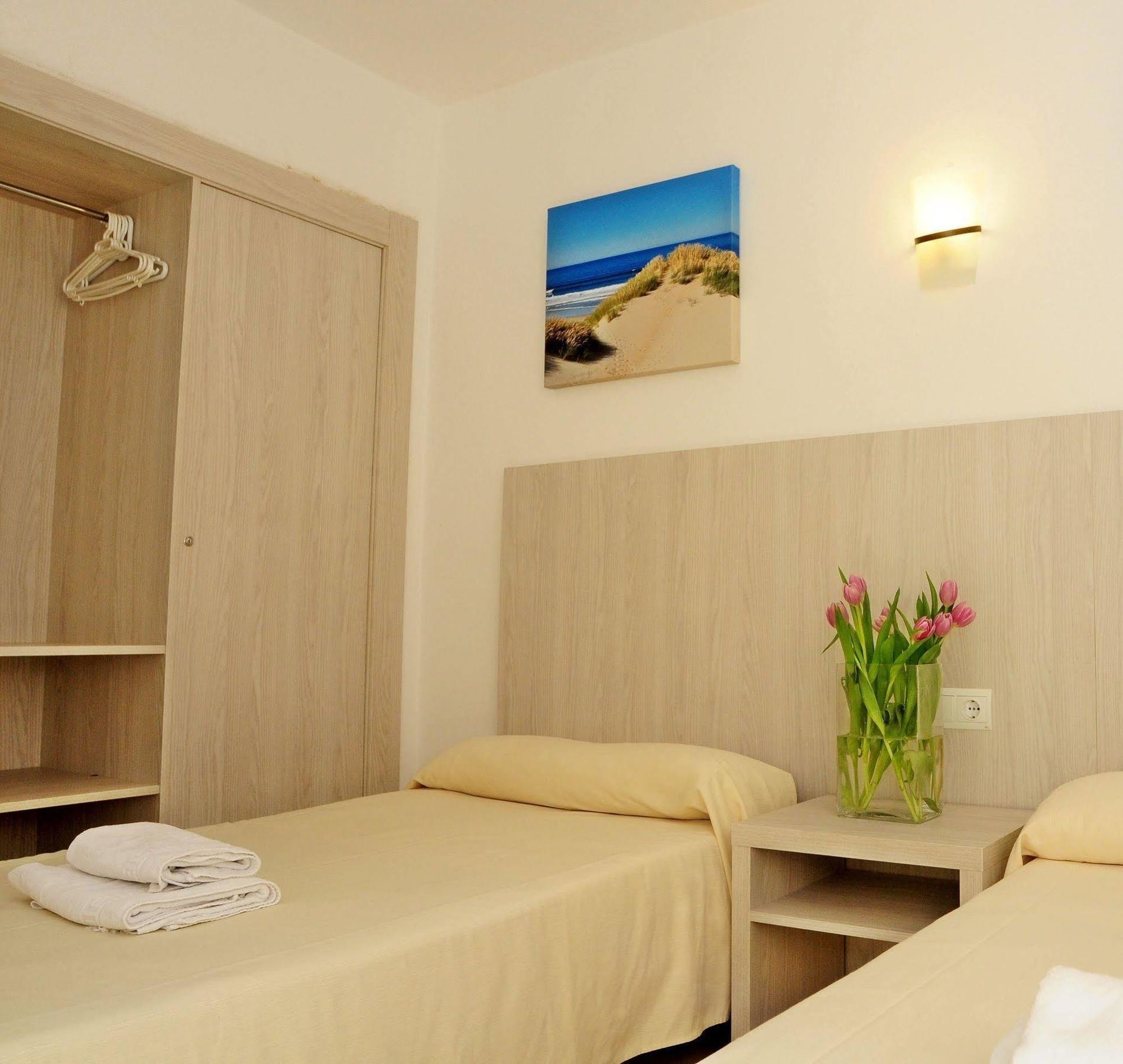 Apartamentos Avenida - Mc Apartamentos Ibiza מראה חיצוני תמונה